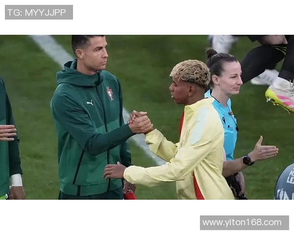 英国足球明星封爵的荣耀瞬间与背后故事揭秘